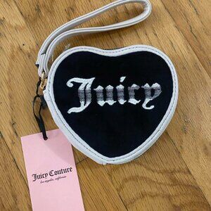 Juicy Couture Retro Vibe Heart Zip Around Wristlet Wallet NEW Liquorice / Angel